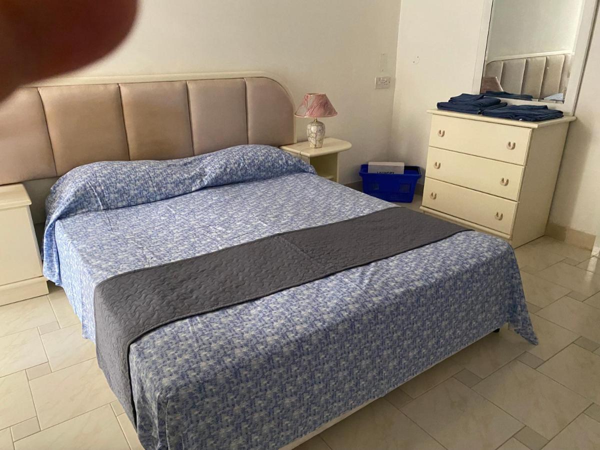 Sea Front Apartment At Mellieha Bay, Malta! Exterior foto